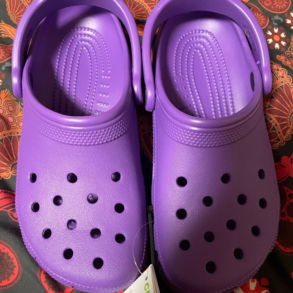 New Crocs M5/W7